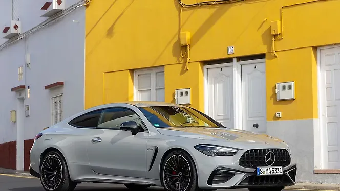 Mercedes-Benz AMG CLE 53 4Matic Plus Left Front Three Quarter