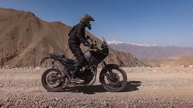 Royal Enfield Himalayan 750 Right Side View