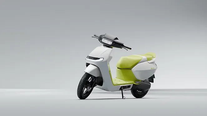 Ather EL Scooter Left Front Three Quarter