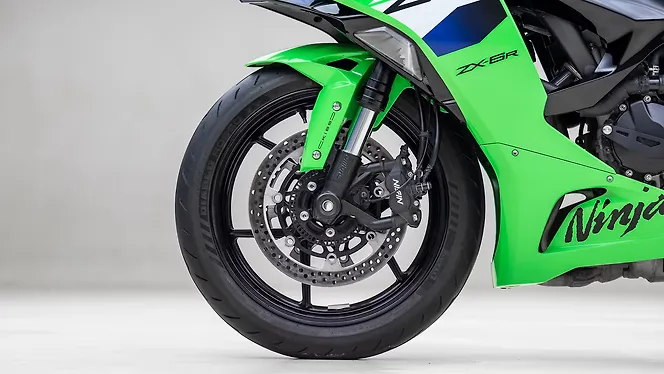 Kawasaki Ninja ZX-6R Front Wheel