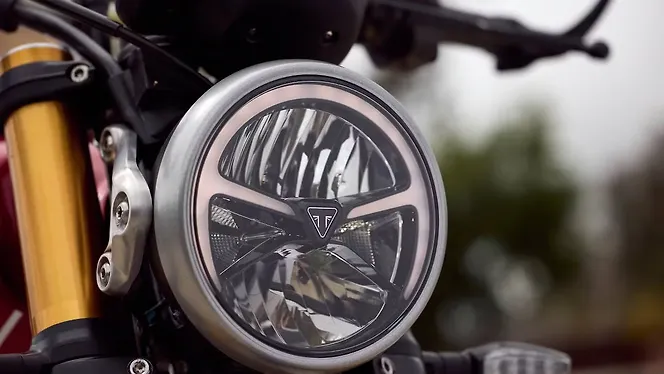 Triumph Speed 400 Head Light