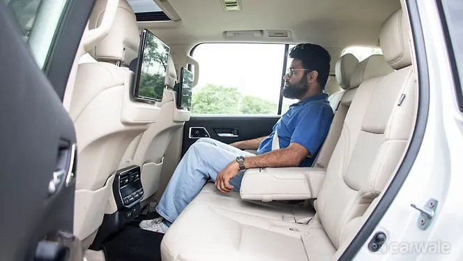 Land Cruiser ZX On Road Price | Toyota Land Cruiser Base Model Price