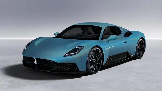 Maserati MCPura Left Front Three Quarter