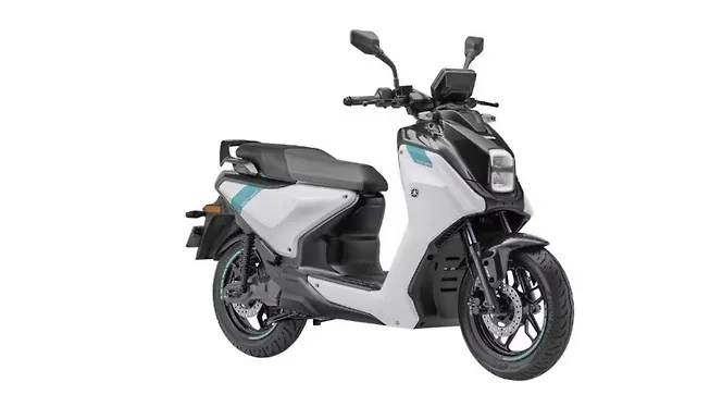 Yamaha EC-06 Right Front Three Quarter