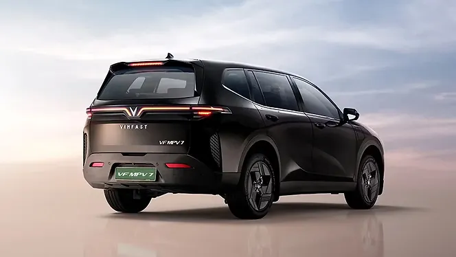 Vinfast VF MPV 7 Right Rear Three Quarter