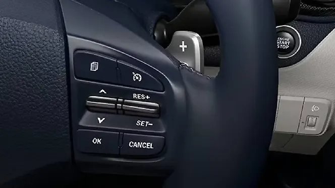 हुंडई एक्सटर स्टीयरिंग पर दाईं ओर माउंटेड कंट्रोल्स