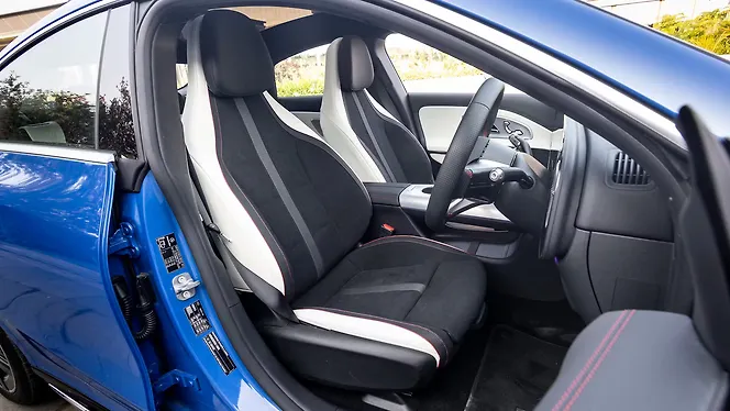 Mercedes-Benz CLA Front Row Seats Mercedes-Benz CLA Front Row Seats