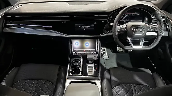 Audi SQ8 Dashboard