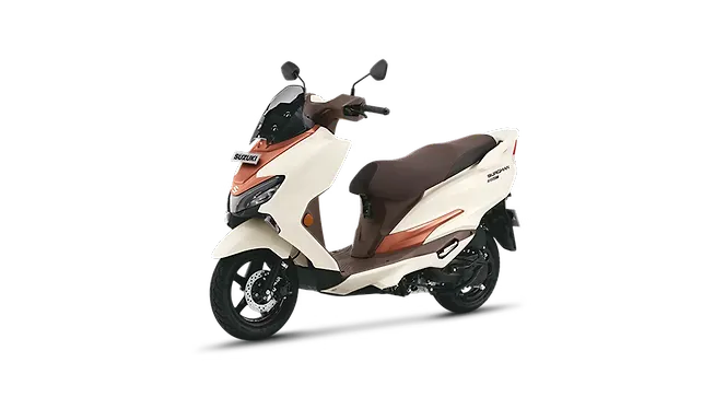 Suzuki Burgman Street 125 Left Front Three Quarter