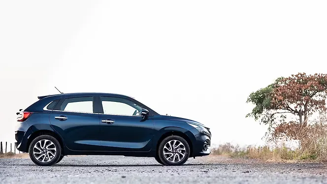 Maruti Suzuki Baleno Right Side View