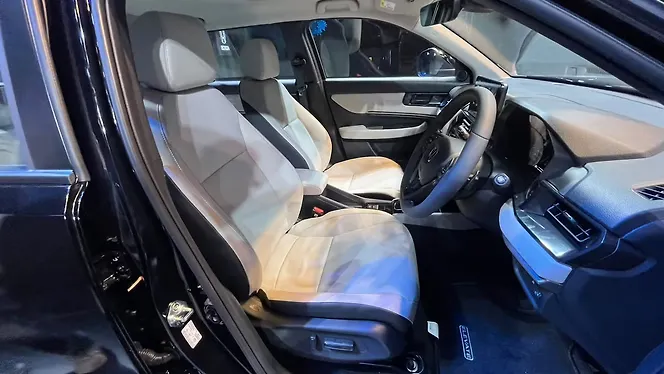 Honda Elevate Front Row Seats