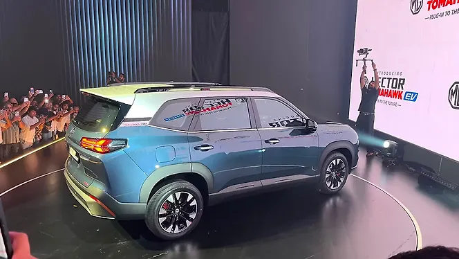 MG Hector Tomahawk PHEV Right Side View