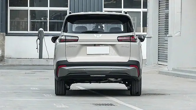 MG Starlight 560 Rear View