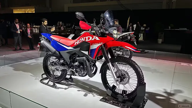 Honda XR300 Rally Right Front Three Quarter