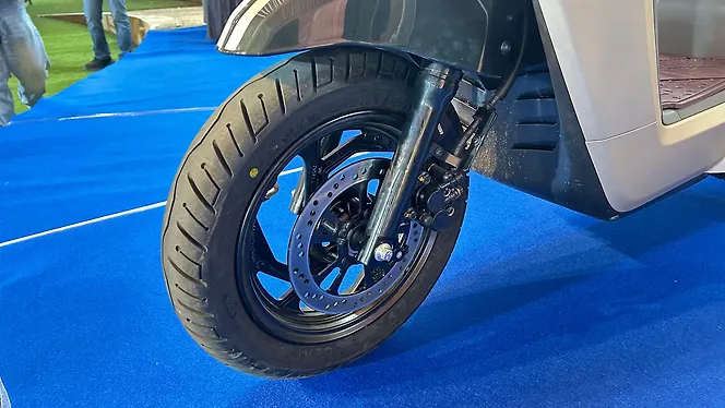 BGauss C12 MaxR Front Wheel