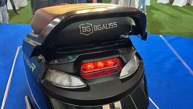 BGauss C12 MaxR Tail Light