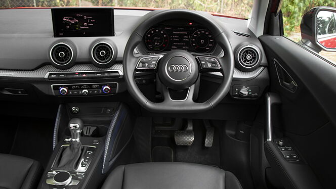 File:Audi Q2 Interieur.jpg - Wikipedia