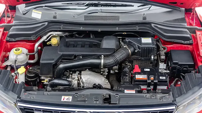 Mahindra XUV300 [2019-2024] Engine Shot