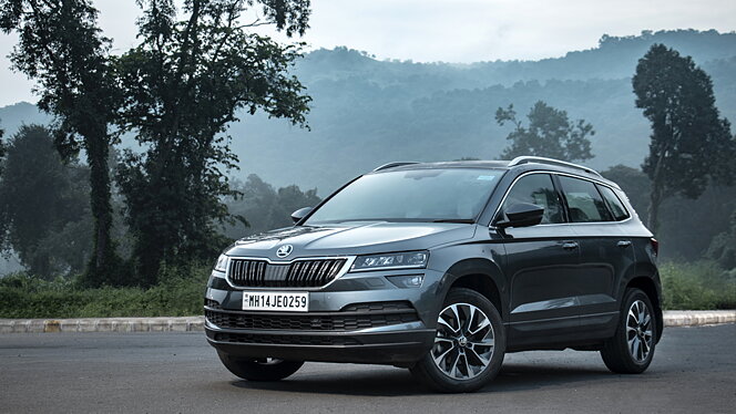 skoda karoq price images colors reviews carwale