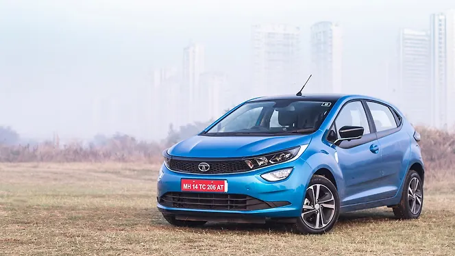 Tata Altroz Left Front Three Quarter