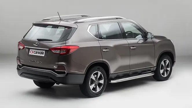 Mahindra Alturas G4 Right Rear Three Quarter