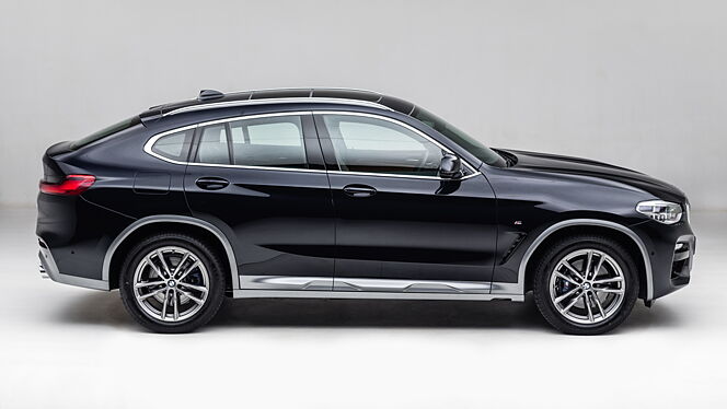 BMW X4 [2019-2022] Right Side View