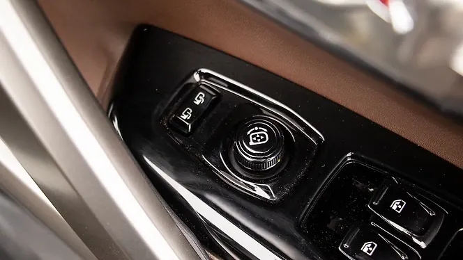 Mahindra Scorpio N Outer Rear View Mirror ORVM Controls