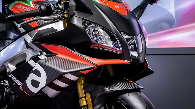 2025 Kawasaki Ninja ZX-10R motorcycle - テープ・マスキングテープ