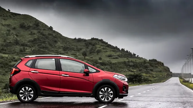 Honda WR-V Right Side View