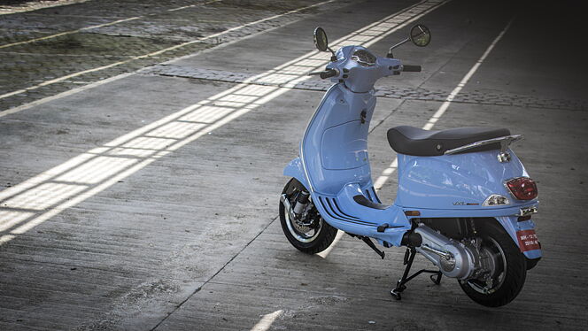 Vespa VXL 150 Left Rear Three Quarter