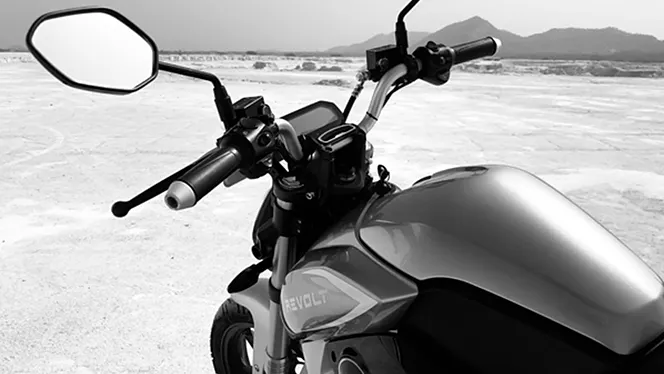 revolt bike rv300