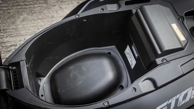 Aprilia Storm 125 Underseat Storage