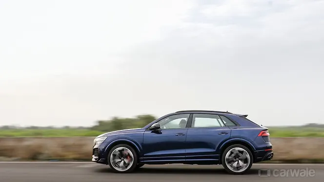 Audi RS Q8 [2020-2025] Right Side View