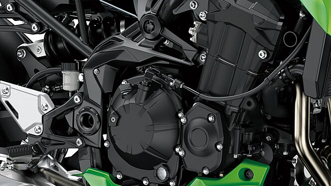 Kawasaki Z900 Engine