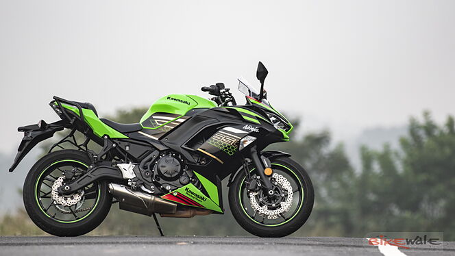 Kawasaki Ninja 650 Right Side View