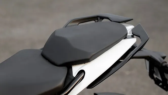 KTM 125 Duke [2021] Seat