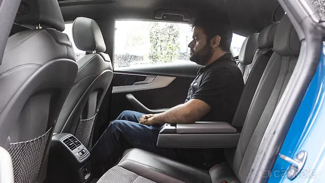 ऑडी s5 स्पोर्टबैक पीछे की सीटें