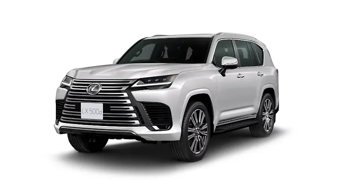 Lexus LX 500d with Walnut Open Pore Trim Lexus LX 500d with Walnut Open Pore Trim
