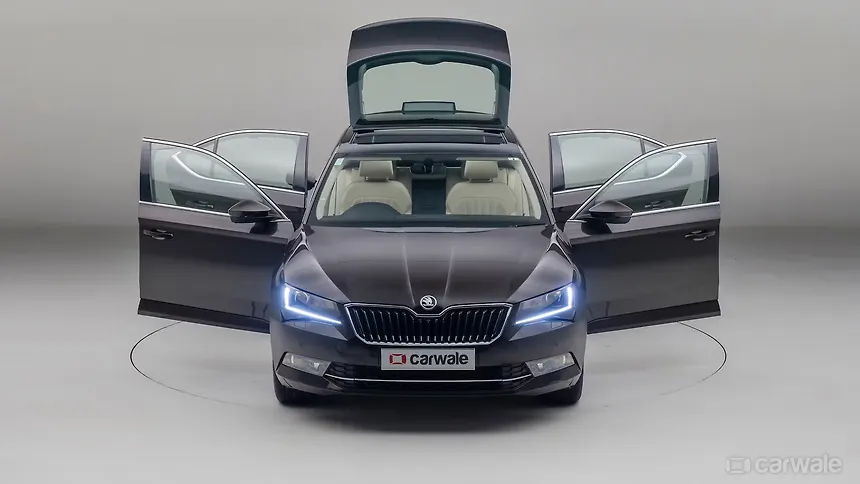 Skoda Superb Price Gst Rates Images Mileage Colours Carwale Skoda Superb 360 View