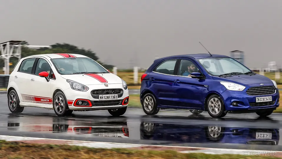 CarWale Track Day 2016 Ford Figo TDCi Vs Fiat Punto Abarth CarWale